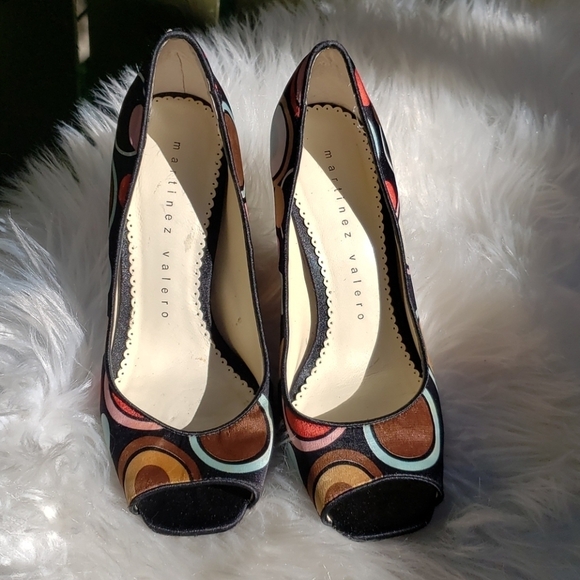 MARTINEZ VALERO Whisper Peep-Toe Pumps sz 5 - Picture 2 of 5